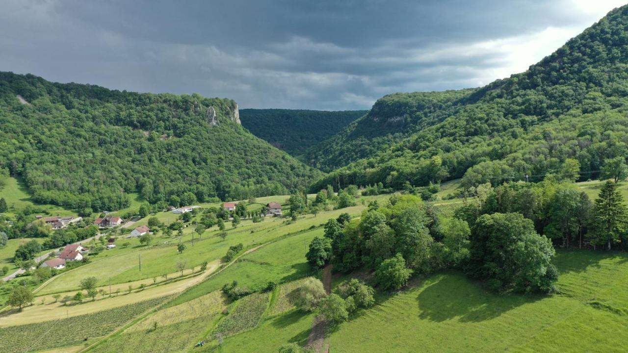 Domaine De Bellevue Gite Du Mont Poupet Marnoz 외부 사진